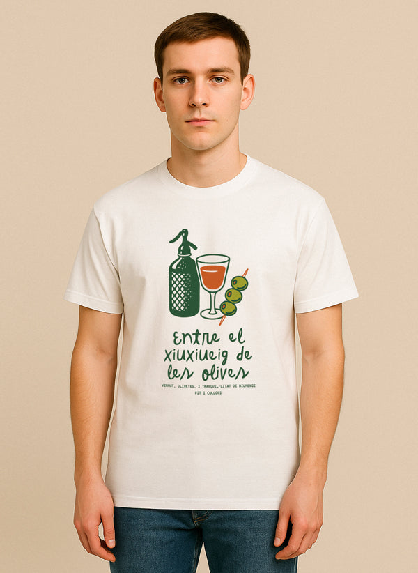 Entre el xiuxiueig de les olives